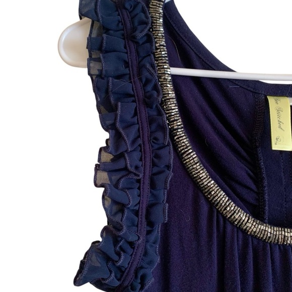 Bee Stiched Navy Gorgeous Top Boutique purchase - Picture 1 of 13